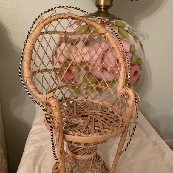 Boho peacock chair plant holder or doll holder great condition - Picture 2 of 2